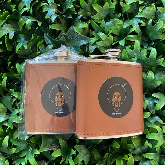 Leather Flask that holds 6ozs. - Picture 4 of 5